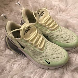 Nike air max 270.